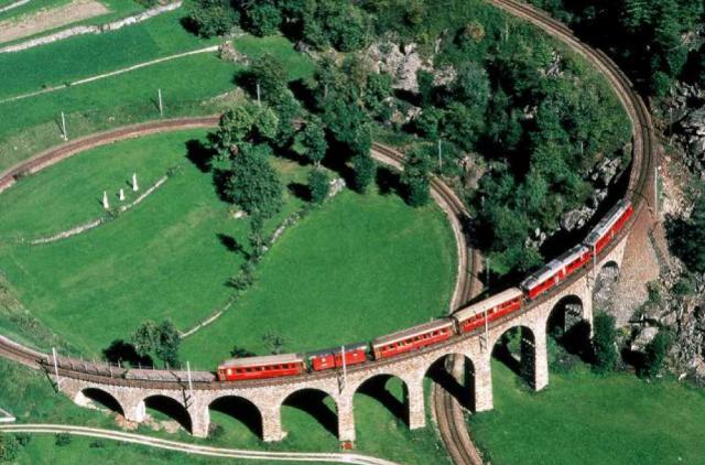 Trenino Rosso Del Bernina - Ferrovia Retica Tirano
